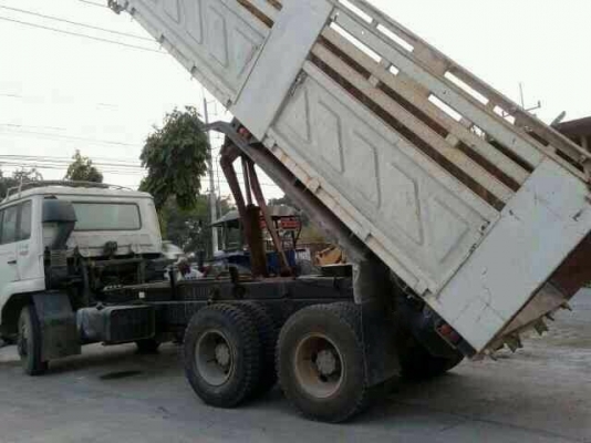 รถนิตสัน.  10 ล้อดั้ม 320 แรงม้า. ปี 49  สนใจติดต่อ 081 - 6079515