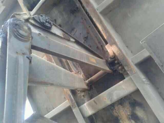 รถนิตสัน.  10 ล้อดั้ม 320 แรงม้า. ปี 49  สนใจติดต่อ 081 - 6079515