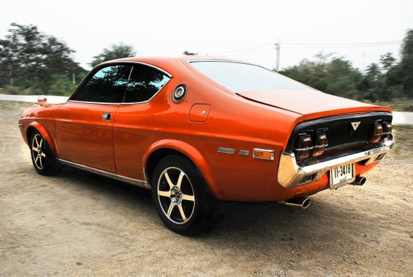 Mazda 929 หน้ายักษ์ สภาพพร้อมใช้งาน