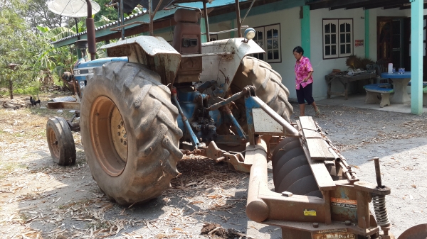 ขายรถไถFORD  T1