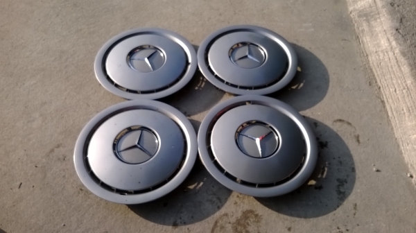 ขายล้อกระทะ BENZ ขอบ15พร้อมฝาชุดละ3200 ขายล้อกระทะ BENZ ขอบ15พร้อมฝาชุดละ3200