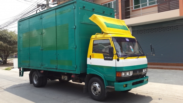 ขายHINO  FC2WHLA   120แรง   5.5เมตร  ห้างแท้ แอร์หนาว ไมล์ใช้ได้ทุกตัว