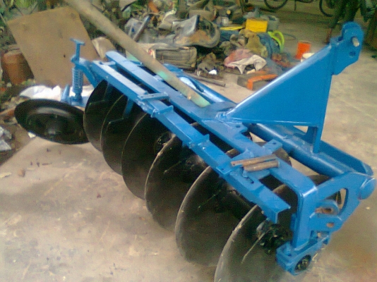 บัญชาแทรคเตอร์จัดรถดี สวย ถูก มาฝากครับ.FORD 3 สูบ 50 แรง