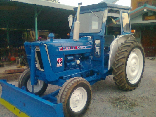 บัญชาแทรคเตอร์จัดรถดี สวย ถูก มาฝากครับ.FORD 3 สูบ 50 แรง