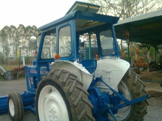 บัญชาแทรคเตอร์จัดรถดี สวย ถูก มาฝากครับ.FORD 3 สูบ 50 แรง