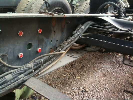 ขายชัชซีรถดั้ม 6 ล้อ HINO รหัส GD3HGA พร้อมอินวอย ใครมีรถชัชซีผุไปแจ้งขนส่งย้ายเครื่อง หัว กะบะมาใส่ได้เลยครับ