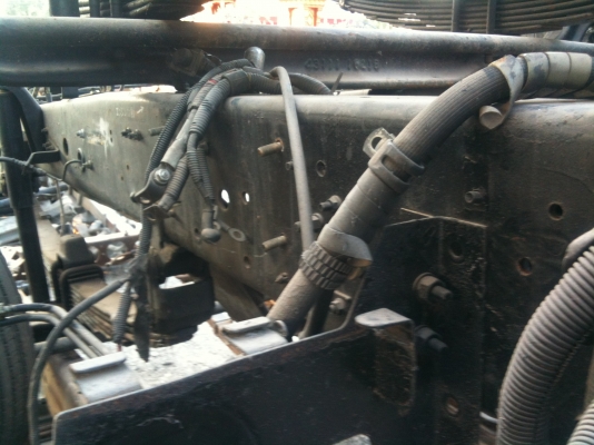 ขายชัชซีรถดั้ม 6 ล้อ HINO รหัส GD3HGA พร้อมอินวอย ใครมีรถชัชซีผุไปแจ้งขนส่งย้ายเครื่อง หัว กะบะมาใส่ได้เลยครับ