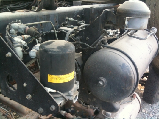 ขายชัชซีรถดั้ม 6 ล้อ HINO รหัส GD3HGA พร้อมอินวอย ใครมีรถชัชซีผุไปแจ้งขนส่งย้ายเครื่อง หัว กะบะมาใส่ได้เลยครับ