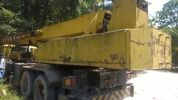 10ล้อHINO เครนTADANO20ตัน แท้ๆใช้งานได้ดี แรงดี..เล่มพร้อม ภาษีเต็ม 10ล้อHINO เครนTADANO20ตัน แท้ๆใช้งานได้ดี แรงดี..เล่มพร้อม ภาษีเต็ม