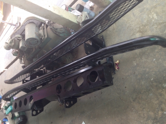 ขายกันชนหลังพร้อมบันข้างวีโก้ 14500