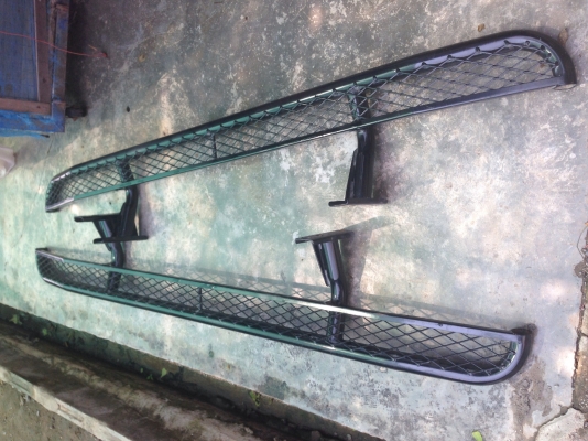 ขายกันชนหลังพร้อมบันข้างวีโก้ 14500