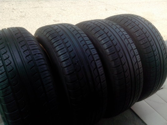 ขายยางขอบ15/205/60 ปี10 แต่ดอกยางขั้นเทพครับ ขายถูกๆ