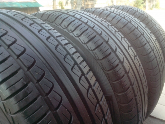 ขายยางขอบ15/205/60 ปี10 แต่ดอกยางขั้นเทพครับ ขายถูกๆ