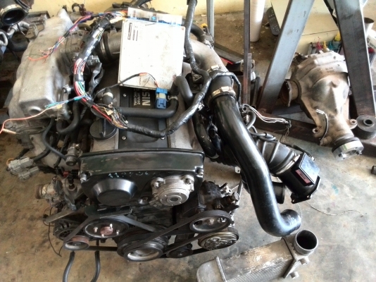 ขายเครื่อง RB25 โบเกียร์AUTO พร้อมอุปกรณ์ 15000บาท โทร 095-0099-440