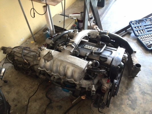 ขายเครื่อง RB25 โบเกียร์AUTO พร้อมอุปกรณ์ 15000บาท โทร 095-0099-440