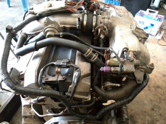 ขายเครื่อง RB25 โบเกียร์AUTO พร้อมอุปกรณ์ 15000บาท โทร 095-0099-440