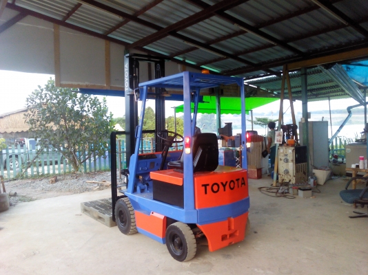 ขายโฟกลิฟท์ไฟฟ้า นั่งขับ โตโยต้า