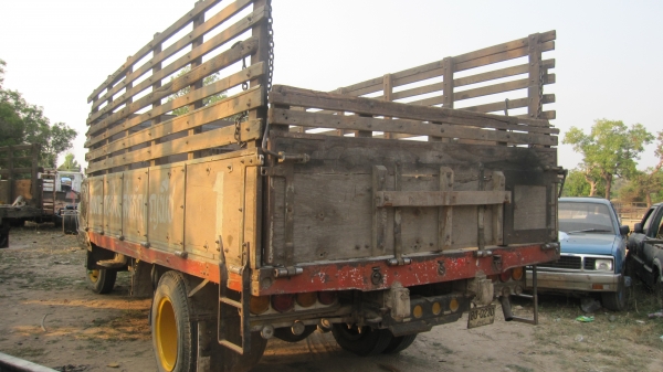 หกล้อหัวยาวสวยทะเบียนพร้อมโอน  260000