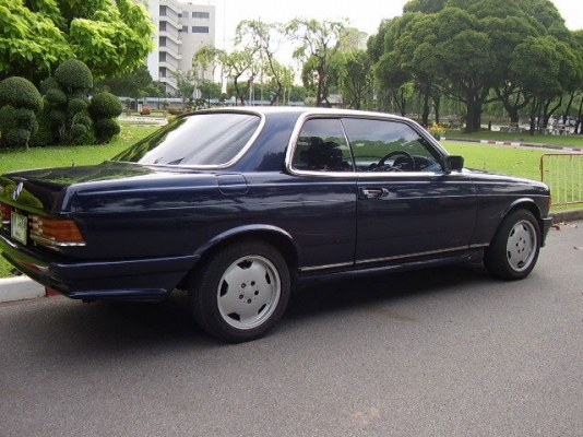 ขาย Benz 230ce 2ประตูสภาพสวยๆทะเบียนโอนครับ