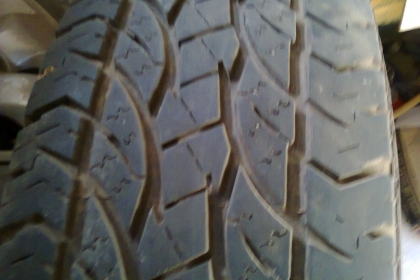 ล้อเดิม/ยางBRAVO 245-70-16 ปี12 สดทั้งคู่