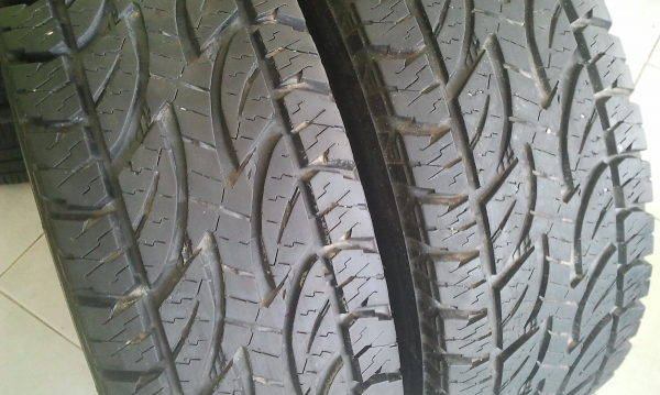 DUNLOP A/T 245-75-16 ปี09 ดอกเยอะยางนิ่มยังได้เยอะ