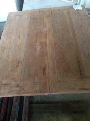 โต๊ะขาจักรบานหน้าต่าง ไม้สัก