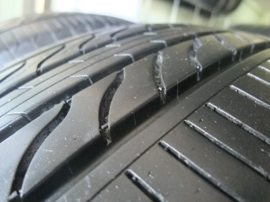 ยาง michelin 205/65/15 ปี12 มีคู่เดียว