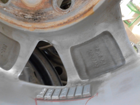 MAG  ขอบ 16 เชฟโรเร็ต  6 รู  มีชุด  4 วง  TEL.081-427-3941