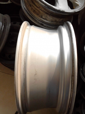 MAG  ขอบ 16 เชฟโรเร็ต  6 รู  มีชุด  4 วง  TEL.081-427-3941