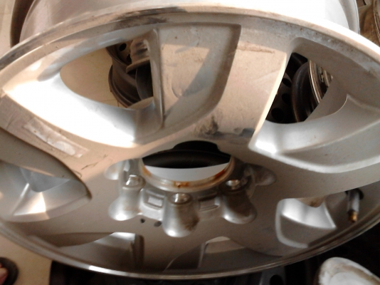 MAG  ขอบ 16 เชฟโรเร็ต  6 รู  มีชุด  4 วง  TEL.081-427-3941