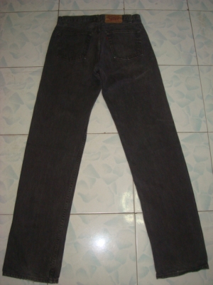 # 9781 # ยีนส์ Levi's 501 สีดำเทา ผ้าทราย ของแท้ มือสอง เอว 31นิ้วครึ่ง ยาว 31นิ้วครึ่ง ก้านดำ แป๊กเงิน made in usa