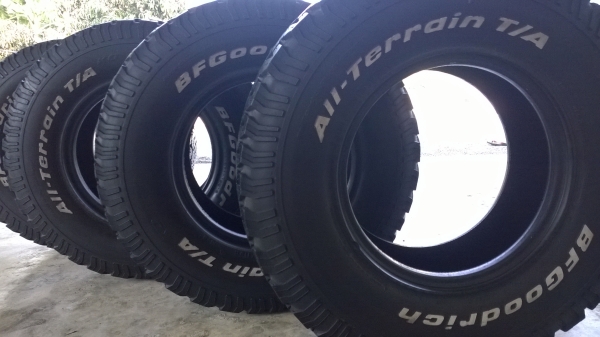 ยาง BF All 285-75-16 ปี 09 หล่อๆ