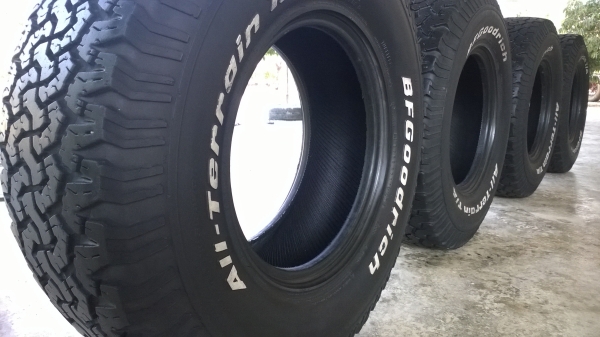 ยาง BF All 285-75-16 ปี 09 หล่อๆ