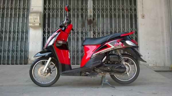 LET 2013 กุญแจแท้ 2 สมุดประกันครบ แบตใหม่ ยางเอี่ยม ถูกๆต่อรองได้