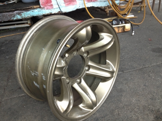 ขายแม๊กเล็บเหยียวสภาพดีมาก 9500 บาท 4 วง