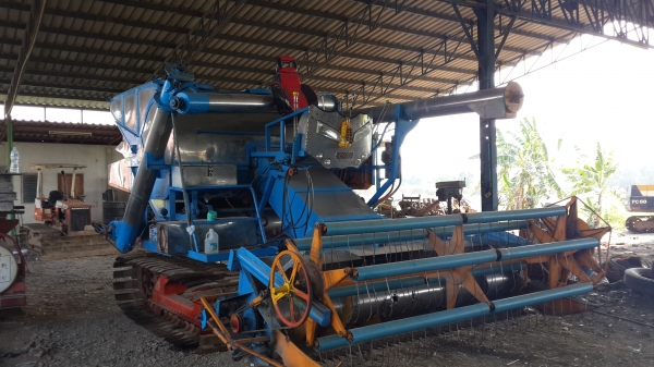 ขายรถเกี่ยวข้าว