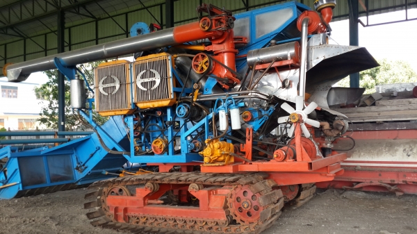 ขายรถเกี่ยวข้าว