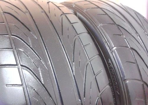 ยางยุ่น,215/45R17 DUNLOP.DZ101สภาพดีหนึ่งคู่1,500 ยางยุ่น,215/45R17 DUNLOP.DZ101สภาพดีหนึ่งคู่1,500