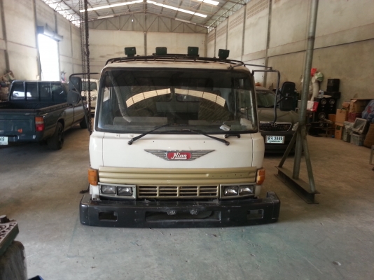 ขายครับหัวเก๋งฮีโน่สภาพสวยๆไม่ผุสีสันสวยอะไหล่ครบ