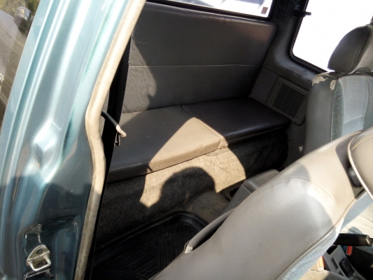 ขาย Isuzu Dragon eye  ปี 2001  สภาพดี มือเดียว