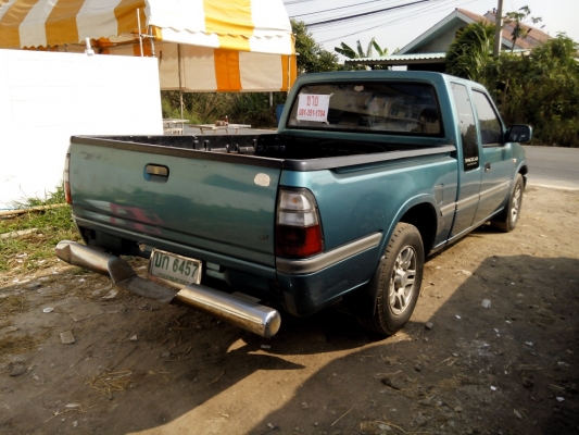 ขาย Isuzu Dragon eye  ปี 2001  สภาพดี มือเดียว