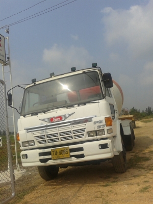 รถโม่ HINO FR338B โม่ 7 คิว 260 HP