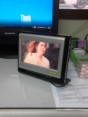 ขายเครื่องเล่น DVD ดูหนัง ฟังเพลง คาราโอเกะ จอ 7 นิ้ว วางตั้งพื้นได้ TEL.081-427-3941 ขายเครื่องเล่น DVD ดูหนัง ฟังเพลง คาราโอเกะ จอ 7 นิ้ว วางตั้งพื้นได้ TEL.081-427-3941