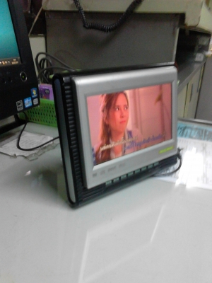 ขายเครื่องเล่น DVD ดูหนัง ฟังเพลง คาราโอเกะ จอ 7 นิ้ว วางตั้งพื้นได้ TEL.081-427-3941 ขายเครื่องเล่น DVD ดูหนัง ฟังเพลง คาราโอเกะ จอ 7 นิ้ว วางตั้งพื้นได้ TEL.081-427-3941