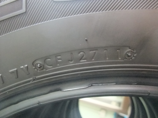 ยาง bridgestone 265/65/17 ปี11 ครบชุด สภาพสวยมากๆ