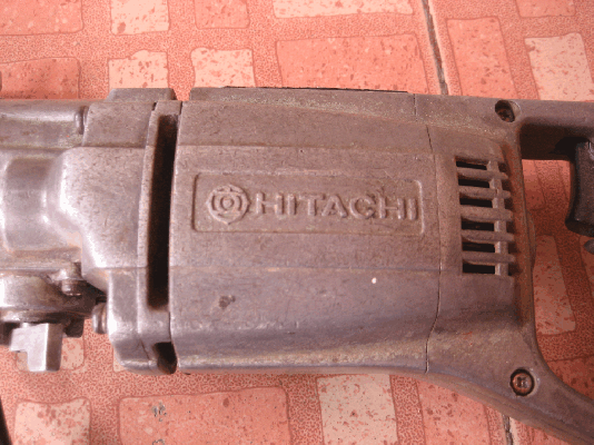 ขายสว่านเจาะกระแทก 4หุน HITACHI Model V-14 made in japan.
