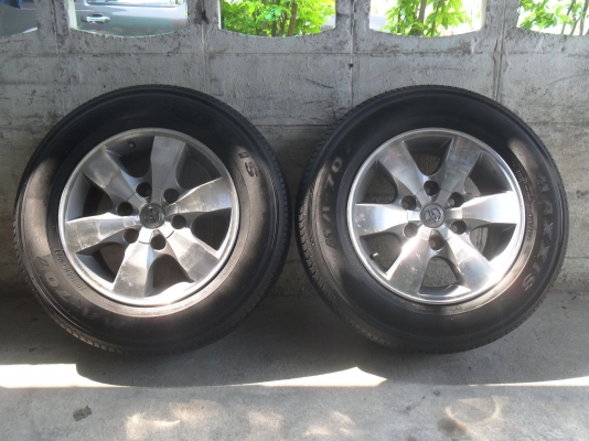 ล้อแม็ก วีโก้ 16นิ้ว6รู พร้อมยาง 215/70R16ปี09 สวยๆ 1 คู่ ราคา 4500 บาท