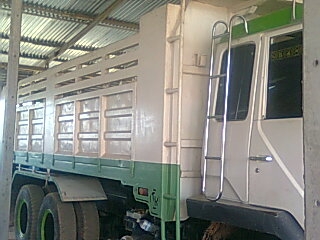 ขายหลง195ไม่โบกระบะสามมิตร ราคาคุยกันได้