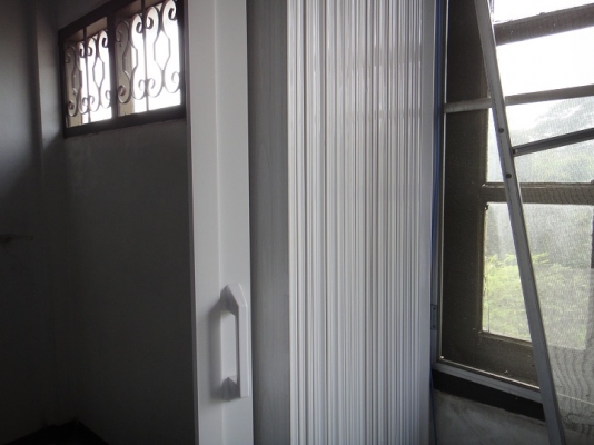 ม่านพลาสติก PVC ใหม่ๆ 98 \% ม่านพลาสติก PVC ใหม่ๆ 98 \%