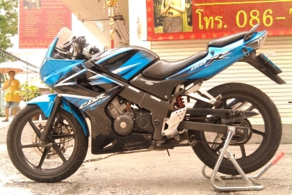 ขออนุญาติขาย HONDA CBR 150 สภาพเดิมๆ สตา์ร์ทมือ โอนให้ฟรี